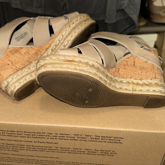 Platforms - Picture 4 of 4